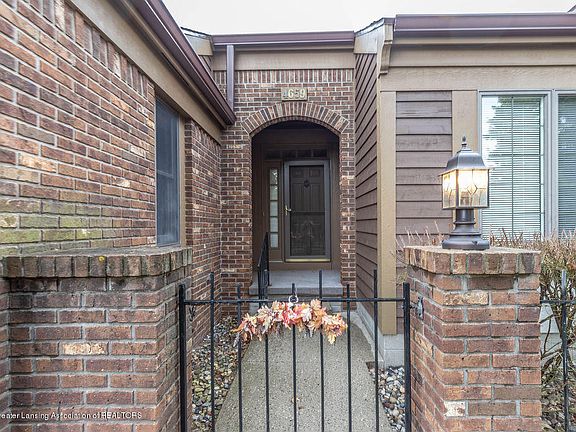 3rd image of 4659 Danbury Way #5