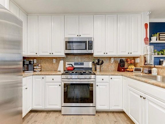 4th image of 1298 El Mercado Way Unit D