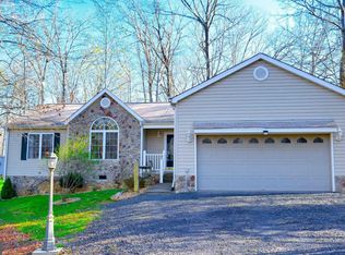 102 Happy Creek Rd, Locust Grove, VA 22508