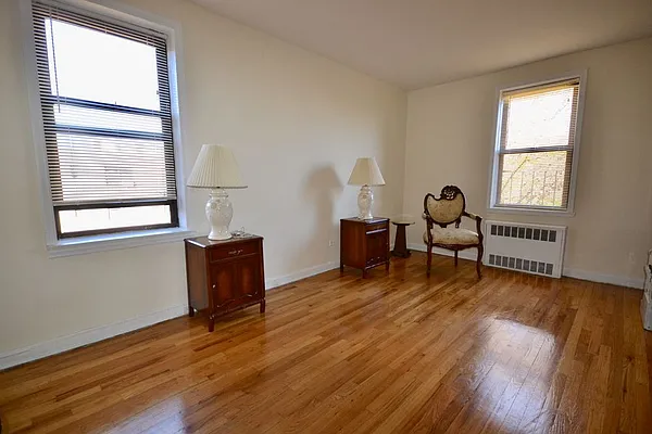 Rented by Dwell Residential Inc | media 41