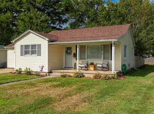 400 Sherry Rd, Marion, IL 62959