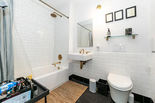 Rented by MNS | media 17