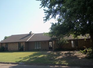 1401 Quail Creek Dr, Enid, OK 73703