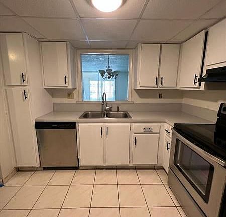 3rd image of 404 NW 68th Ave APT 203