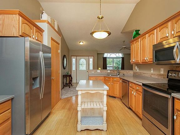 5th image of 3985 Deer Valley Dr