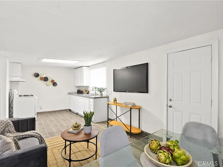 3008 N Arrowhead Ave #A — Photo 4