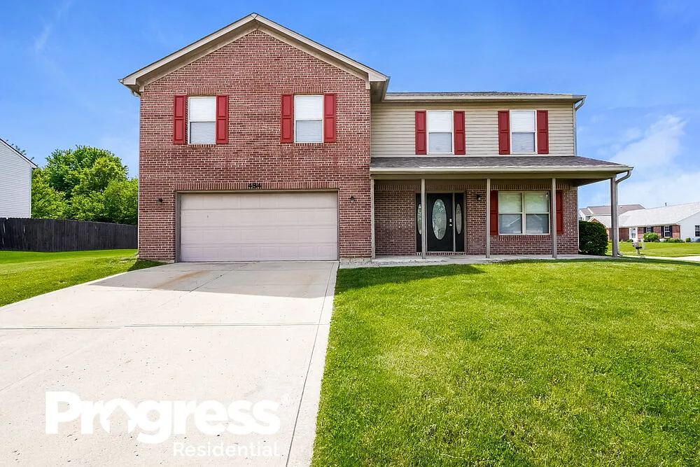484 Van Buren St photo 1