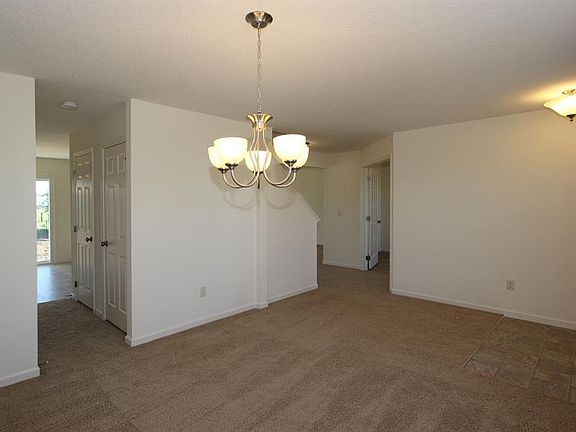 5th image of 4842 Dorchester St