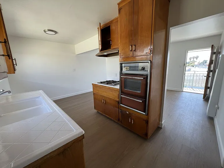 3318-3324 Martin Luther King Blvd — Photo 7