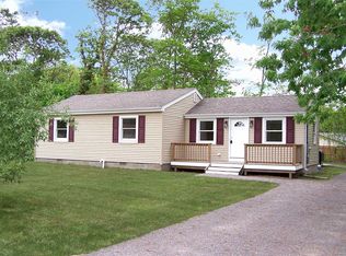 129 Neptune Ave, Mastic, NY 11950