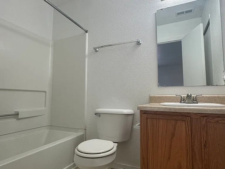 12850 Freedom Dr — Photo 18