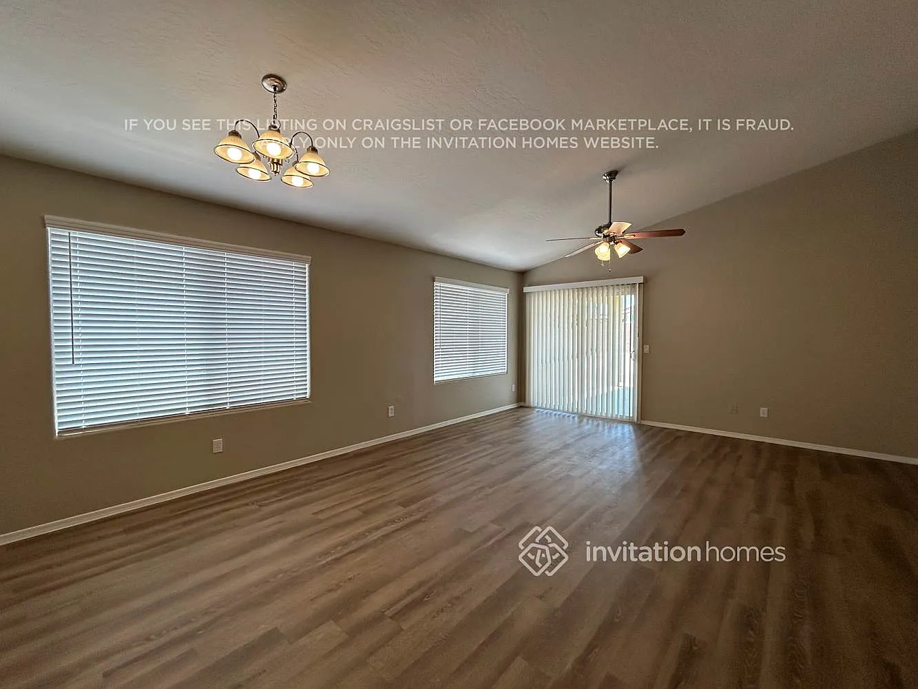 2122 S 114th Ave Avondale, AZ 85323 — Photo 2