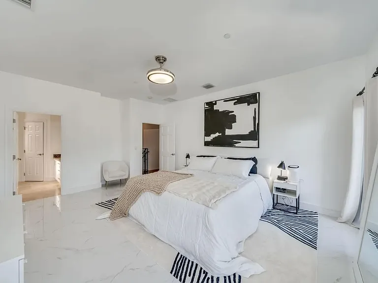 1112 NE 17th Way #1112 — Photo 29