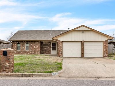 616 SW 7th St, Moore, OK, 73160