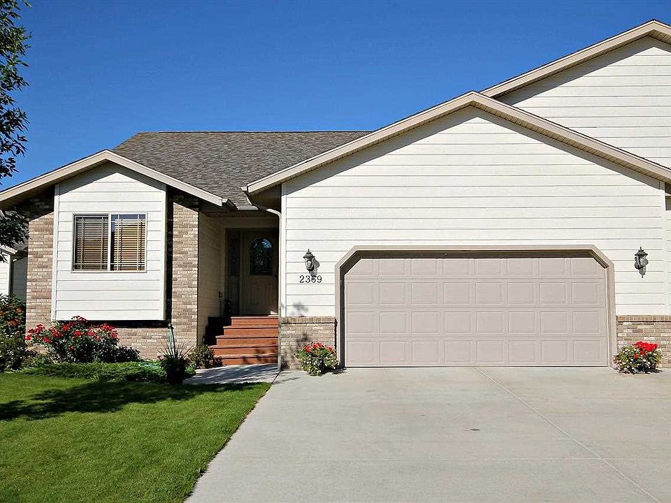 1st image of 2369 Hillside Dr