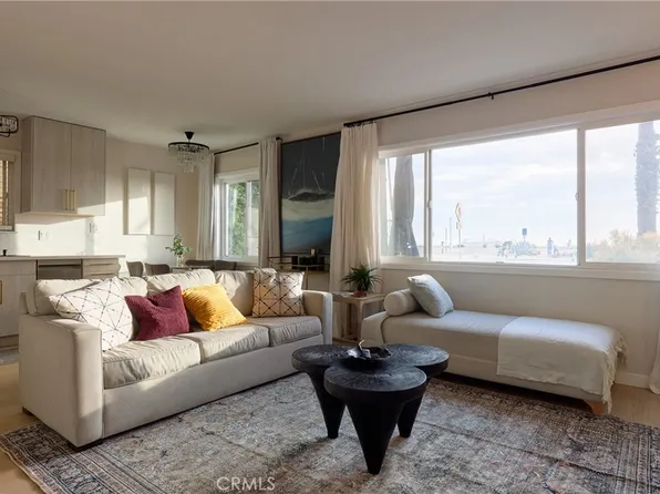 5267 E Ocean Blvd, Long Beach, CA 90803