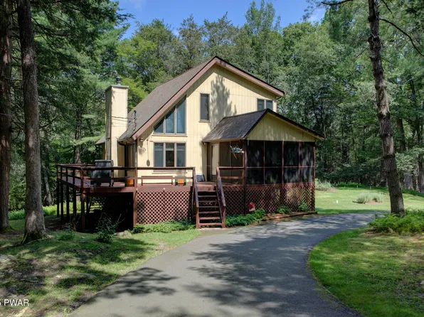 142 W Mulberry Dr, Milford, PA 18337