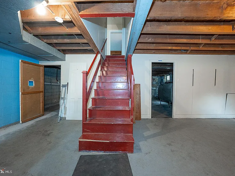 538 Conestoga Rd — Photo 33