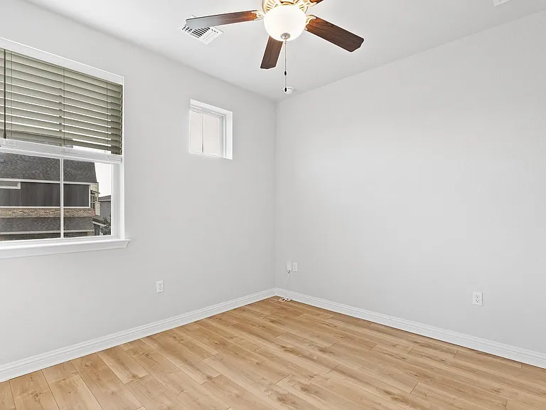 7814 Wilfred Dr — Photo 18