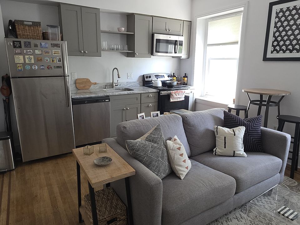 1st image of 2449 Fairmount Ave Floor 2