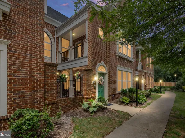 8605 Liberty Trl, Manassas, VA 20110
