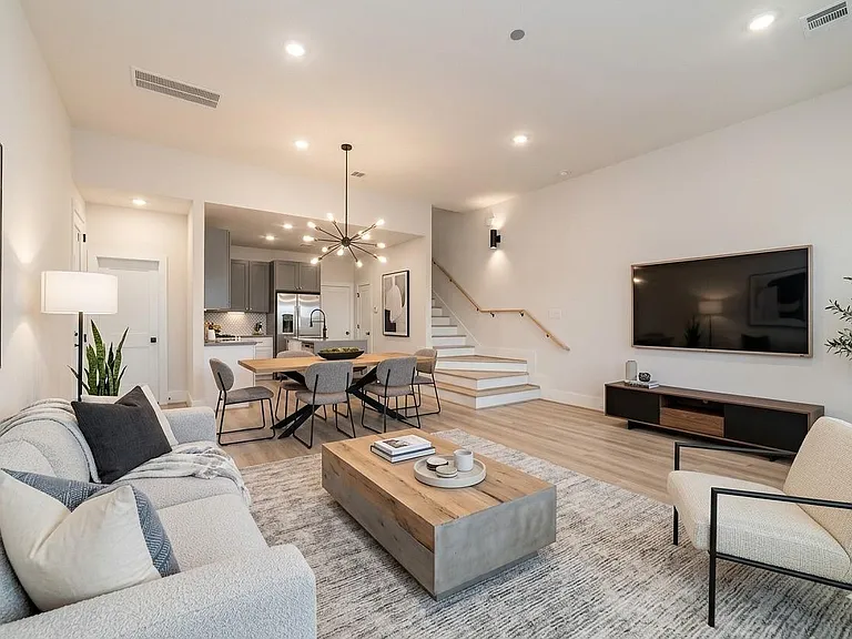 5630 Bertellis Ln — Photo 3