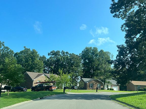 5th image of 241 Millstone Cir