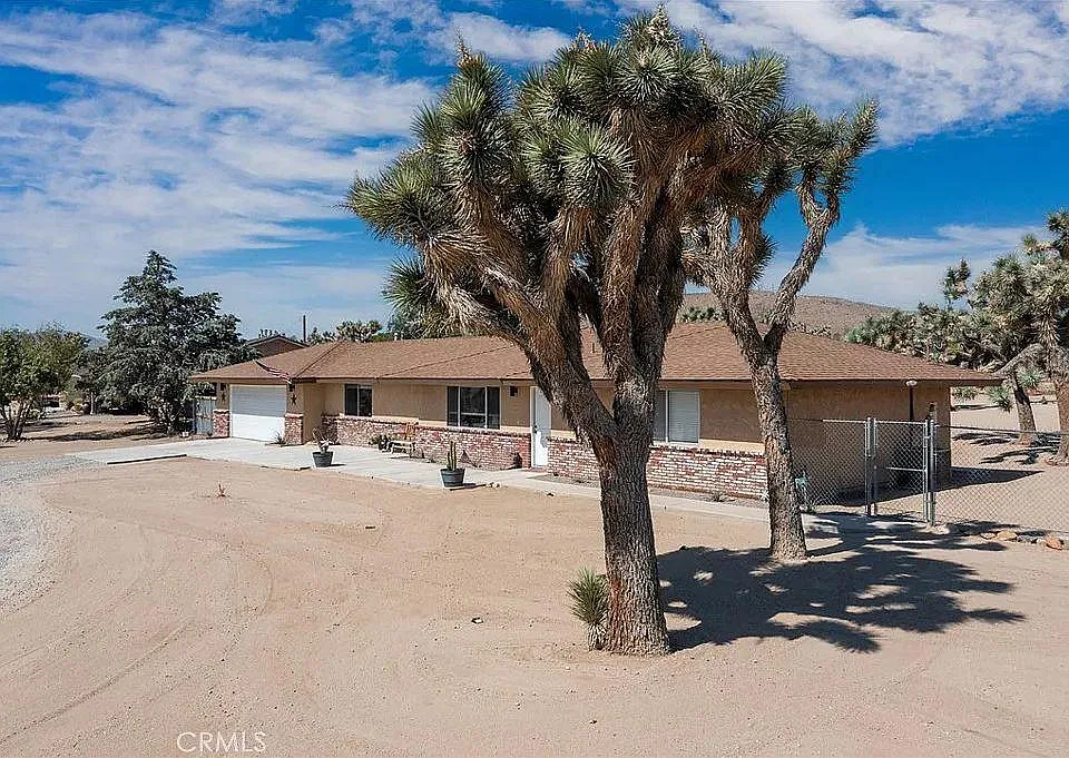 5016 Paradise View Rd