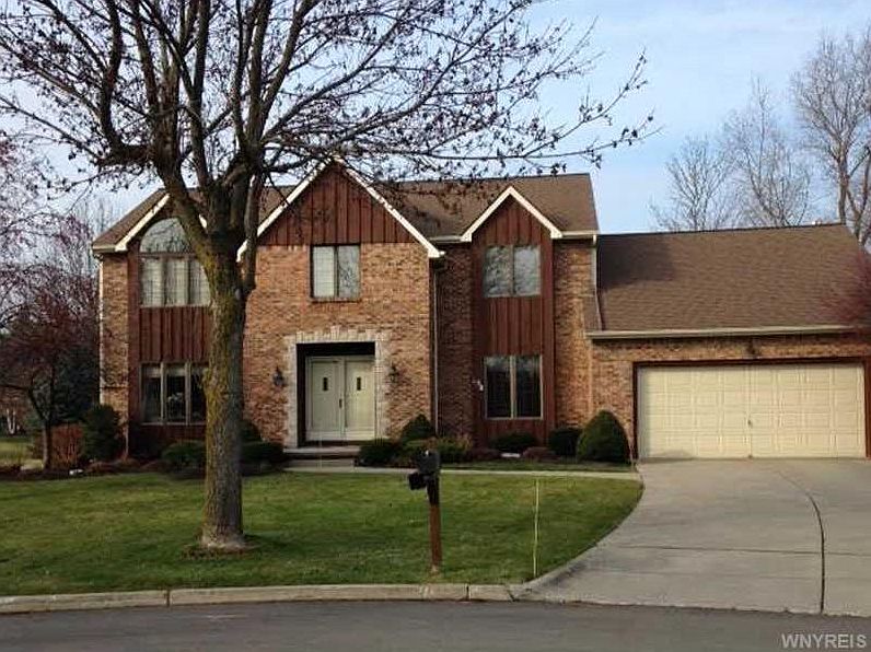 1st image of 150 Hunt Club Cir