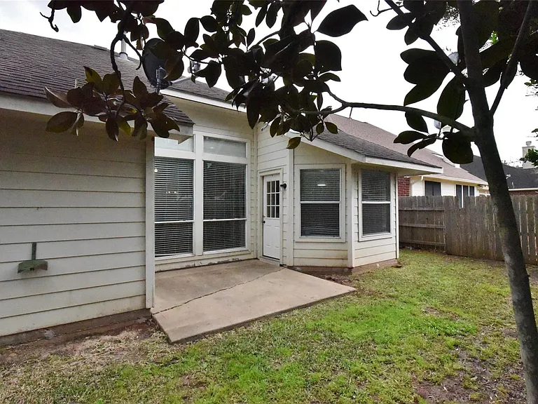 1210 Ivory Meadow Ln — Photo 29