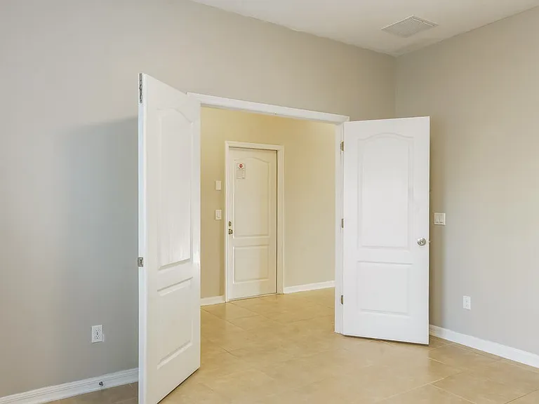 1859 Castleton Dr — Photo 9
