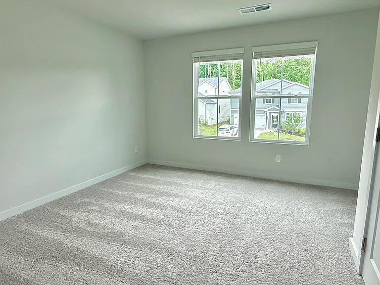 5428 Aurora Trl — Photo 9