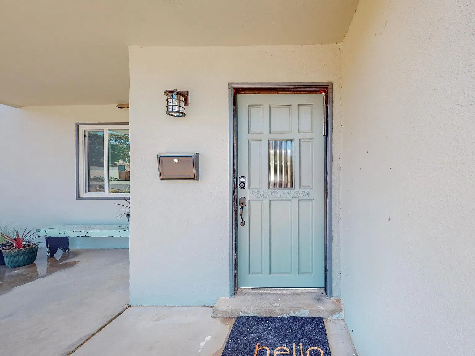 3 bed, 1100 sqft, $3,200 — Photo 3