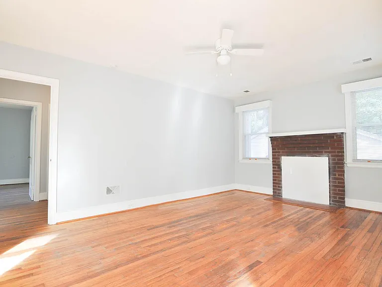 219 Miriam Ave — Photo 2