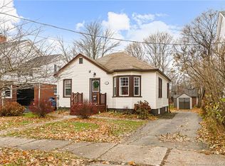 24 Grandview Dr, Moncton, NB E1E 3J8