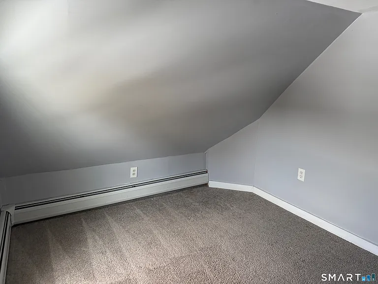 12 Hillcrest Ave W #3 — Photo 16