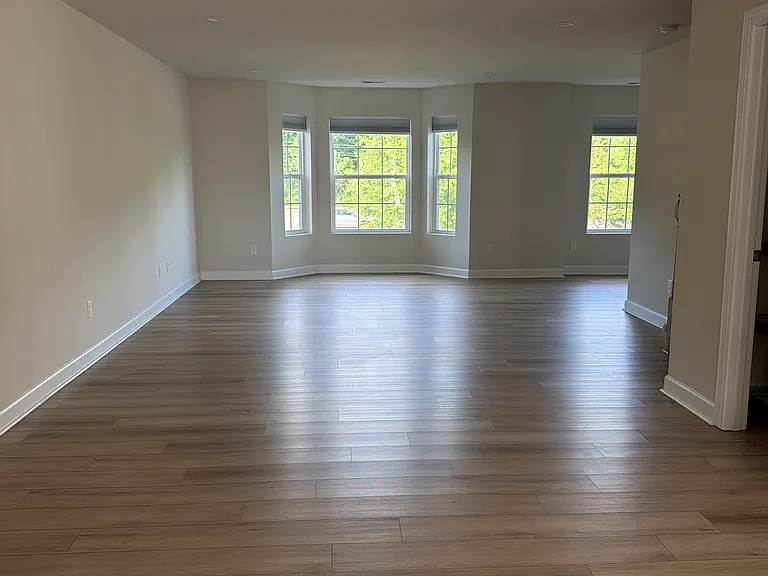 2616 Rochambeau Way — Photo 4