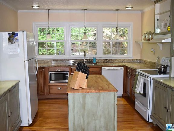 2nd image of 1801 S Brook Cir