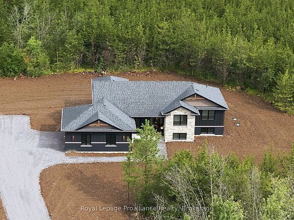 2nd image of 713 Callaghan Rd