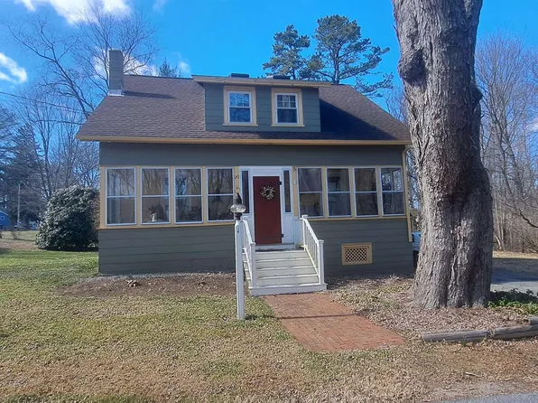 20 Spinney Avenue, Plaistow, NH 03865