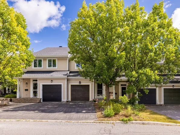 34 Steel St, Ottawa, ON K1J 6R3