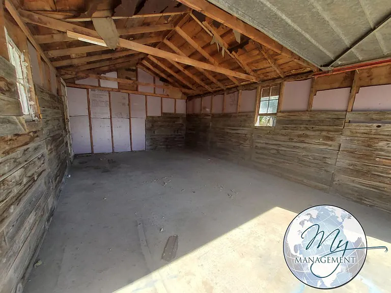 4 bed, 1.0 bath, 1400 sqft, $1,300 — Photo 26