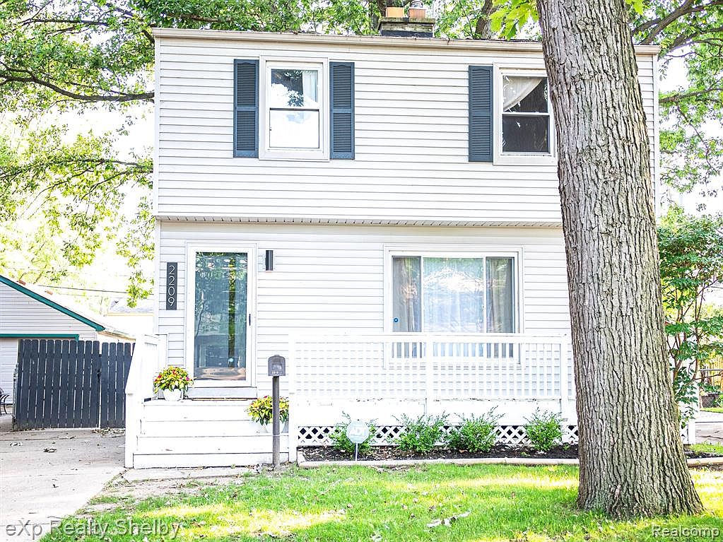 2209 Hampton Rd, Grosse Pointe Woods, MI 48236 MLS 20230058565 Zillow