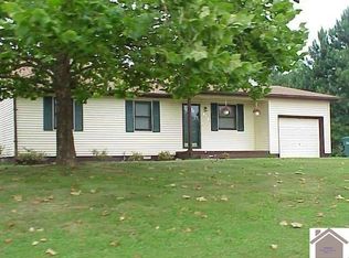 5921 Oakhaven Dr, Paducah, KY 42003