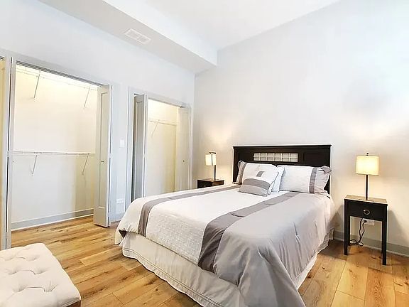 4th image of 2900 W Logan Blvd #102