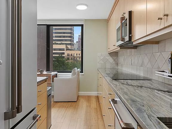 3rd image of 1619 3rd Ave APT 5E