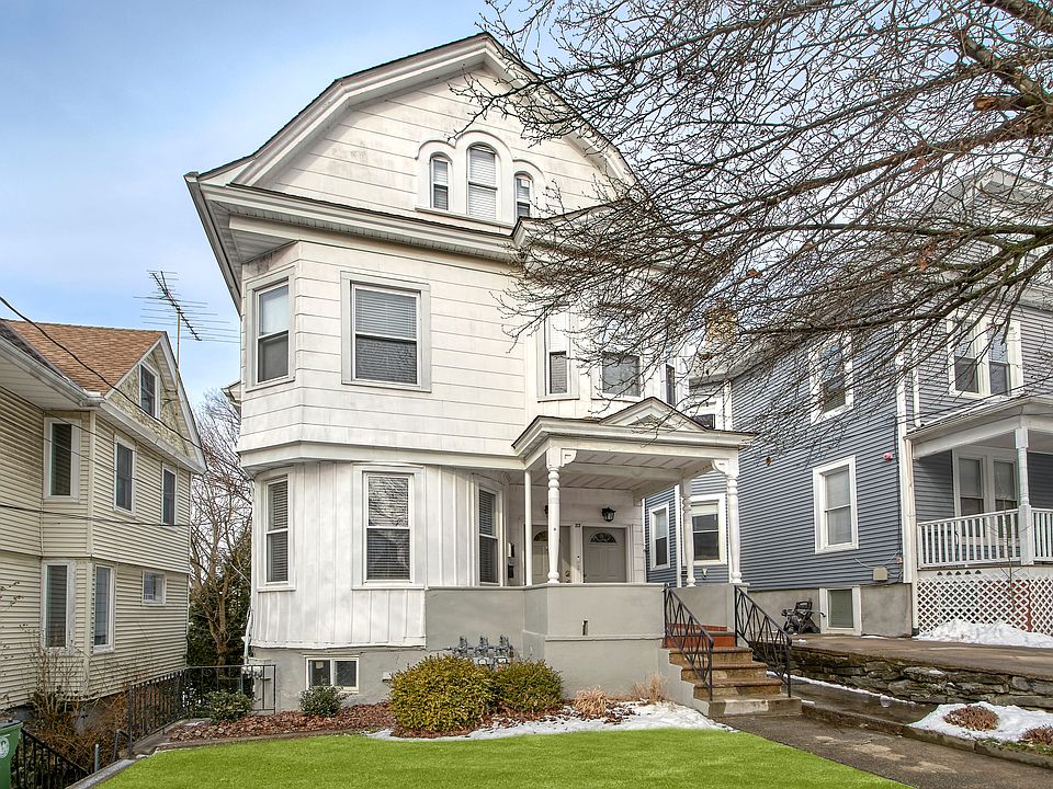 1st image of 23 Dixon St #1