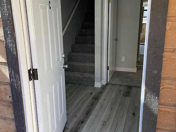 4th image of 3915 Riviera Dr Unit C