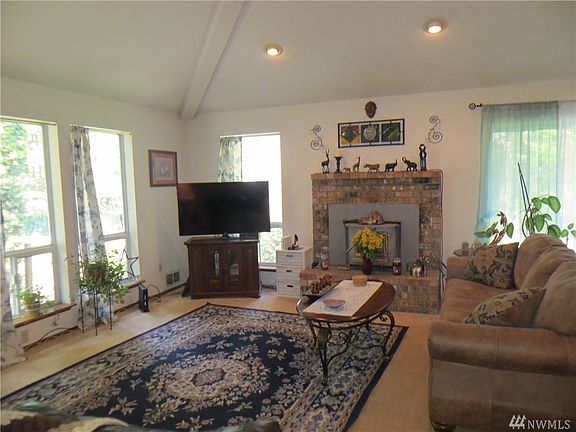 5th image of 511 E Aycliffe Dr