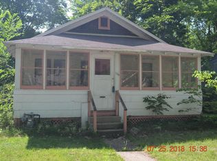 1134 Lavette Ave, Benton Harbor, MI 49022